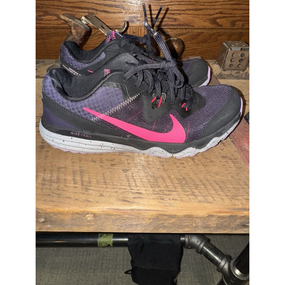 Nike Shoes Womens 9.5 Juniper Trail Running Sneakers Black Hiking Workout Pink